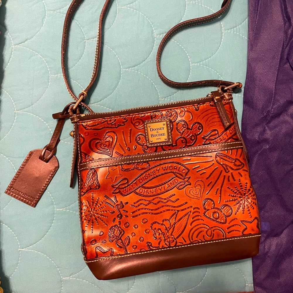 Dooney & Bourke Brown leather Sketch Crossbody Purse